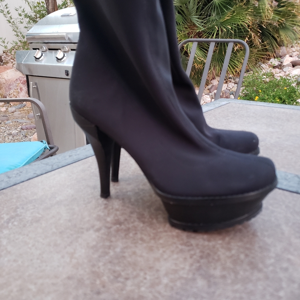 Platform Boots - Over the knee - size 6